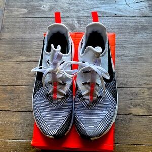 Nike Women's Free TR 8 in Bold Red